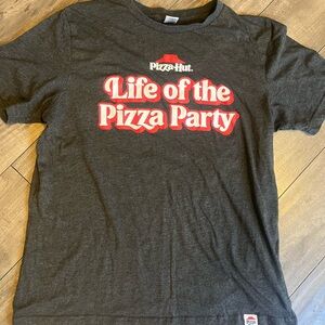Pizza Hut Gray Short Sleeve Tee